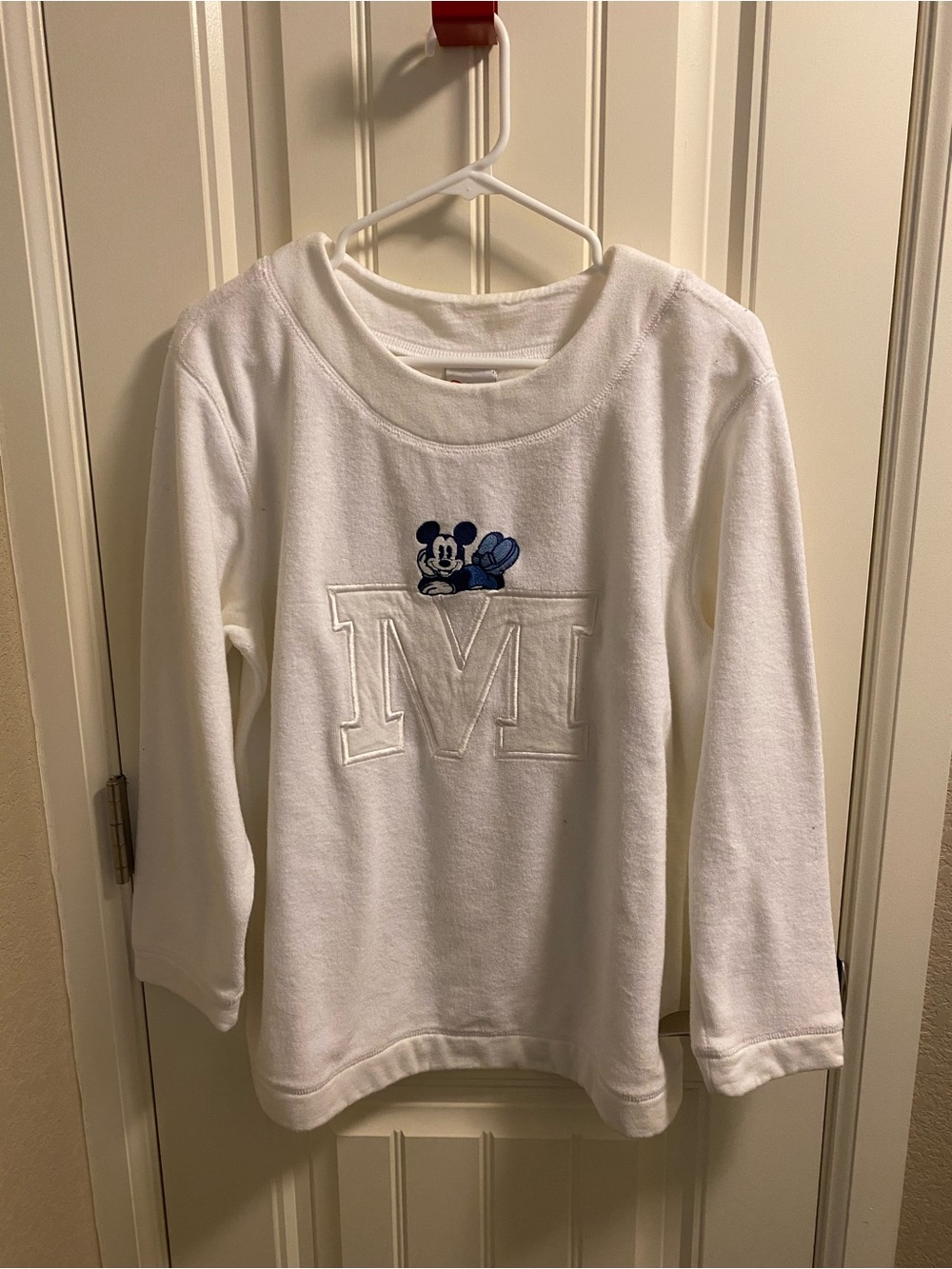 Disney Store M Sweatshirt Mickey Mouse White Terrycloth Crewneck Pullover Medium